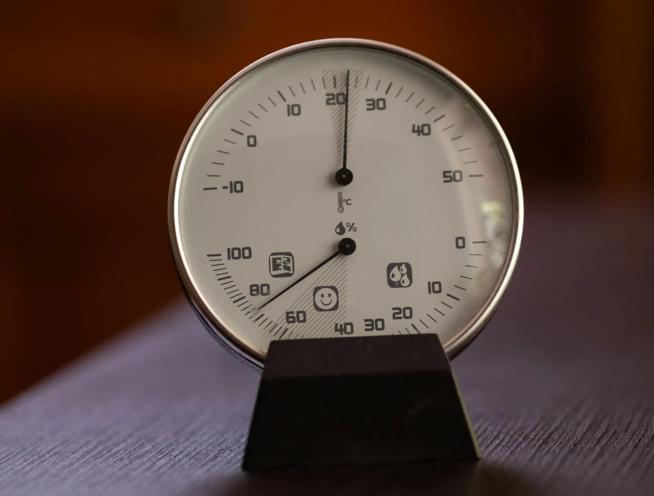 Hygrometer showing indoor temperature and humidity